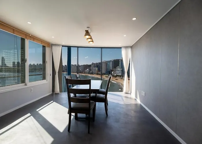 Heavenly Pent House ゲストハウス